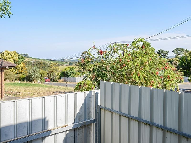 14 Waye Street, Mount Compass SA 5210
