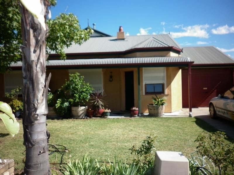 11 Sunbeam Road, Croydon Park SA 5008