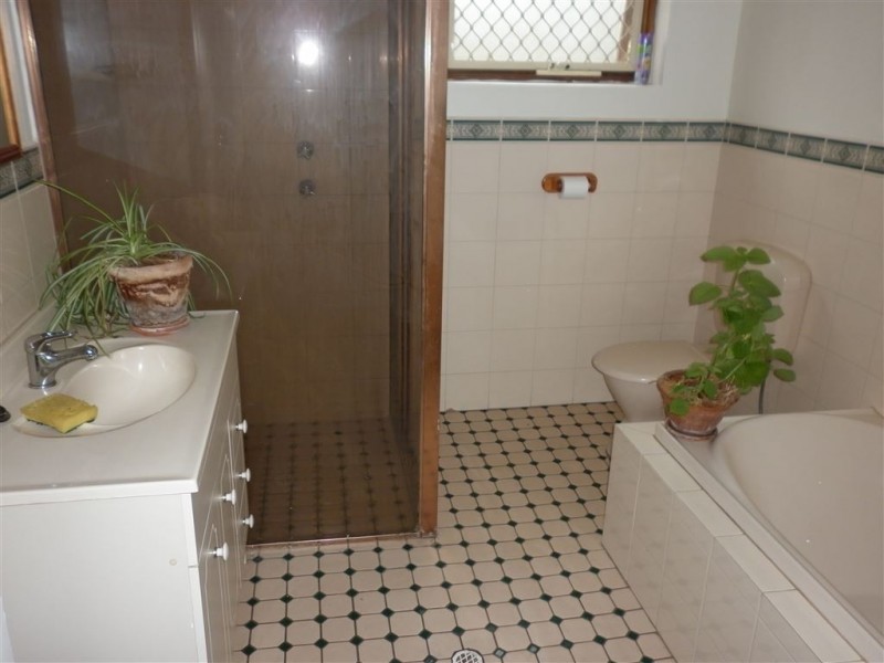 11 Sunbeam Road, Croydon Park SA 5008