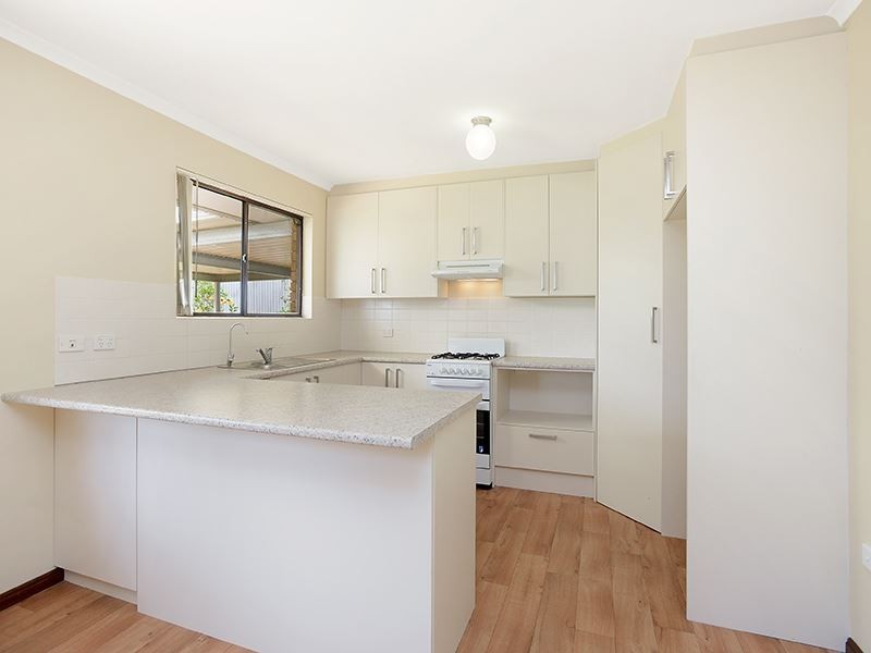 64 Emmerson Drive, Morphett Vale SA 5162