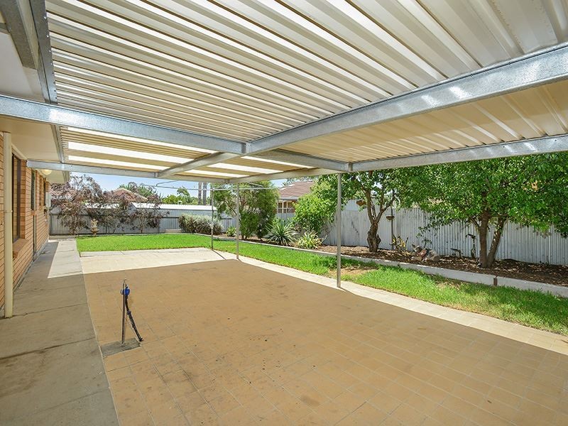 64 Emmerson Drive, Morphett Vale SA 5162