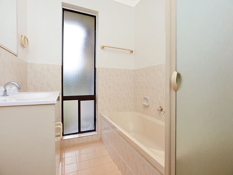13 Upper Penneys Hill Road, Onkaparinga Hills SA 5163