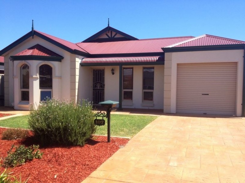 107 Pridham Boulevard, Aldinga Beach SA 5173