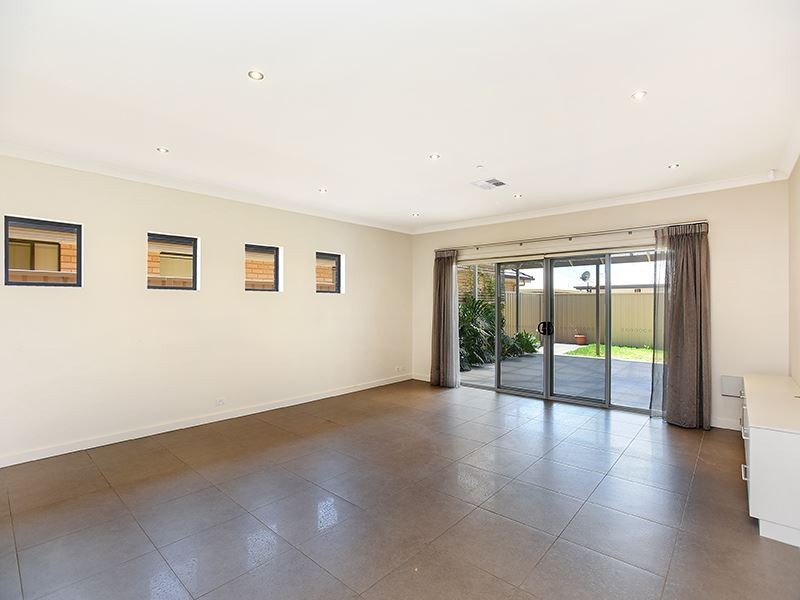 696 Grand Boulevard, Seaford Meadows SA 5169