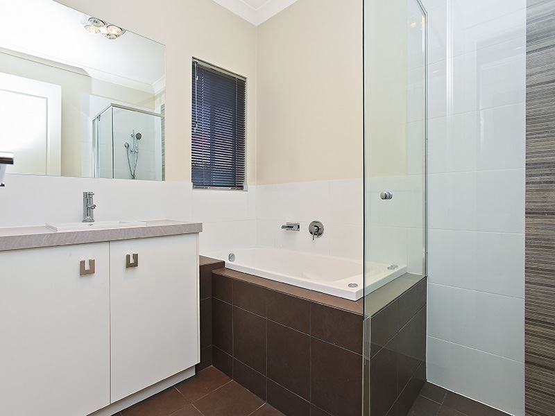 696 Grand Boulevard, Seaford Meadows SA 5169