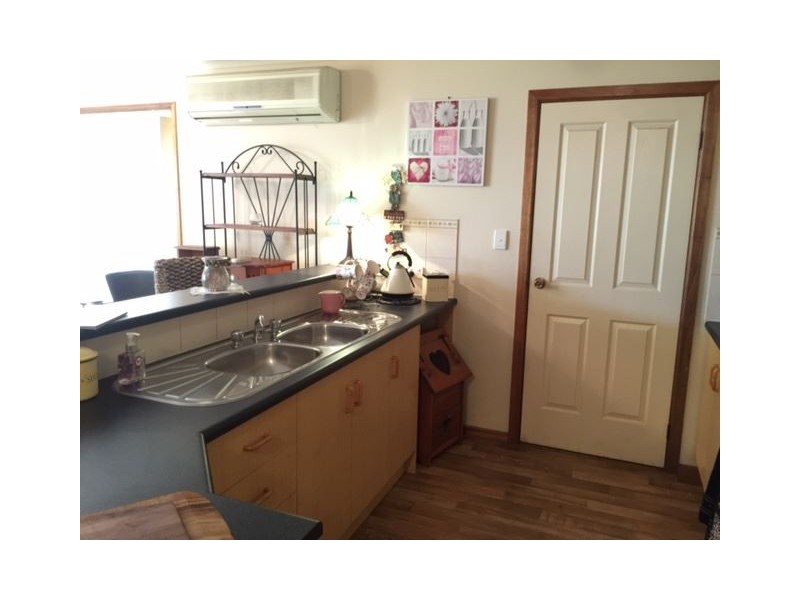 4 Geraldton Street, Port Noarlunga South SA 5167