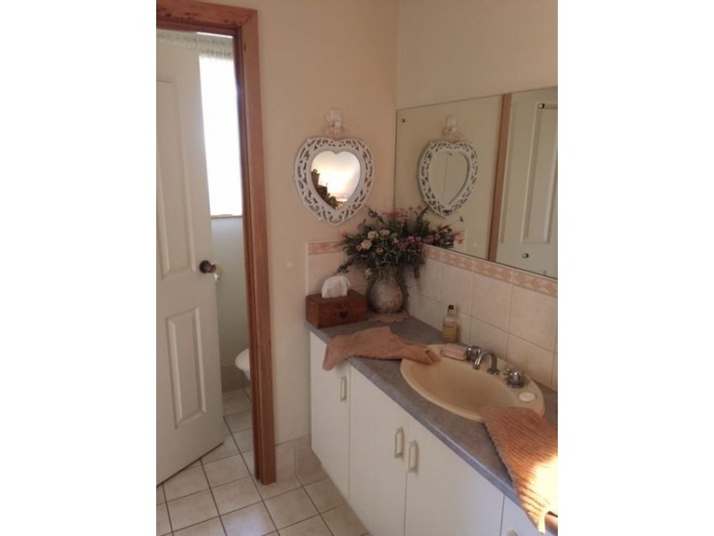 4 Geraldton Street, Port Noarlunga South SA 5167