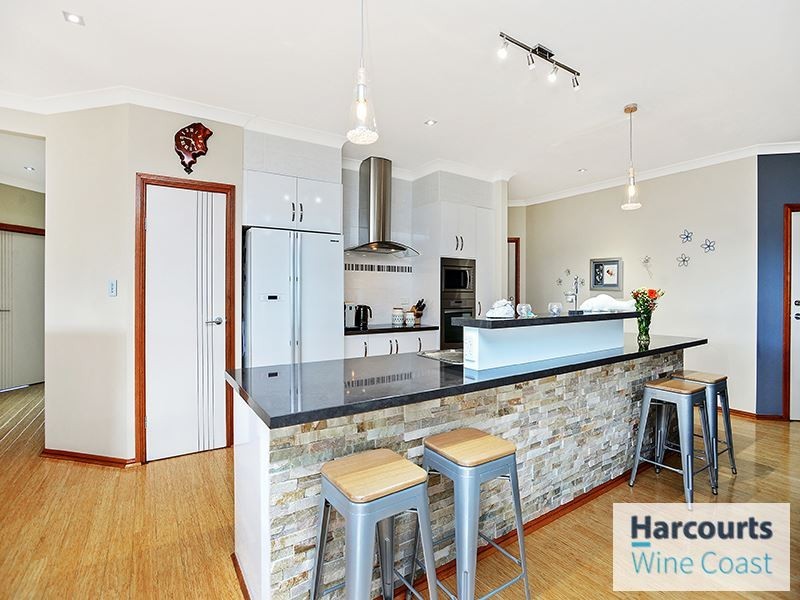 2 Emerald Boulevard, Aldinga Beach SA 5173