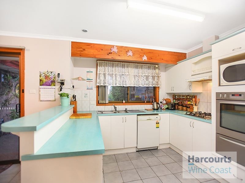 17 Kingswood Avenue, Onkaparinga Hills SA 5163