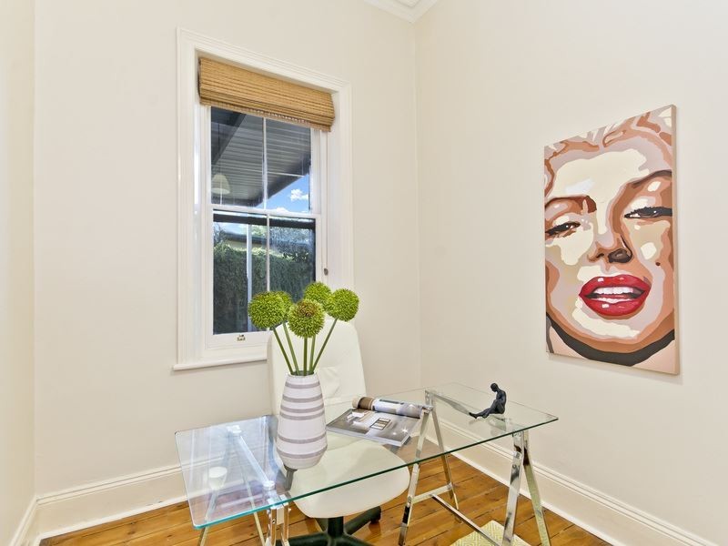 10 The Parkway, Leabrook SA 5068