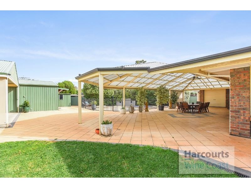 27 Kernick Avenue, Willunga SA 5172