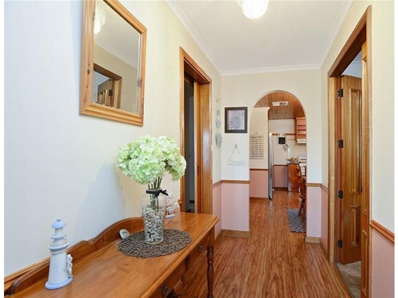 20 Beacon Crescent, Seaford SA 5169