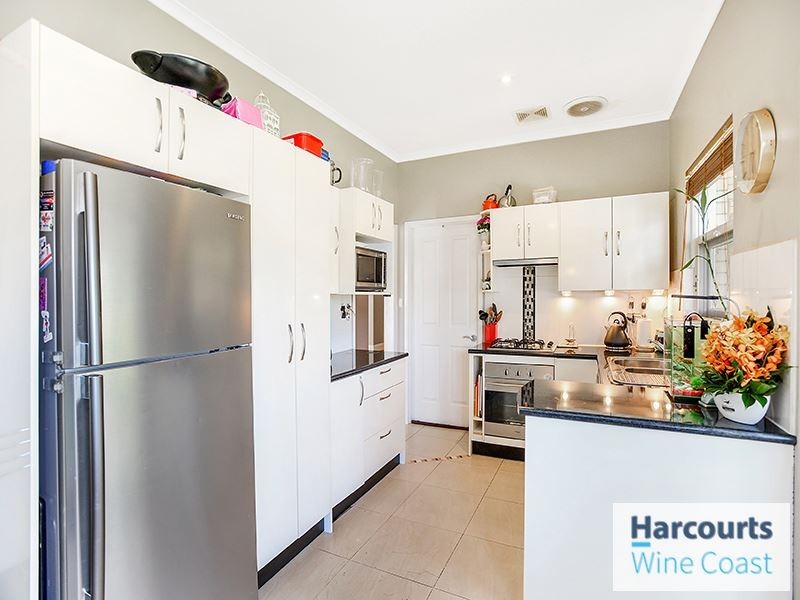 24 Emerald Road, Morphett Vale SA 5162