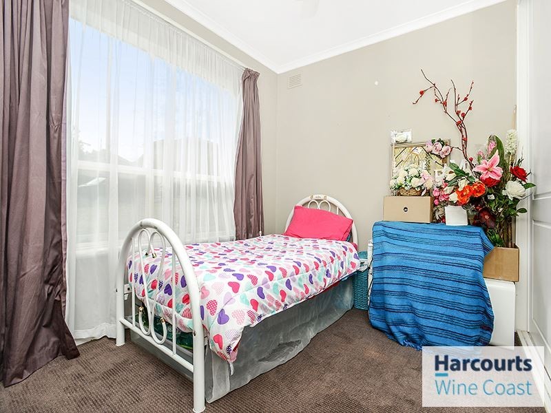 24 Emerald Road, Morphett Vale SA 5162