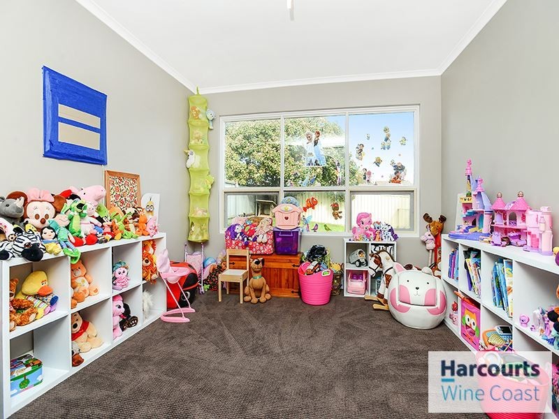 24 Emerald Road, Morphett Vale SA 5162
