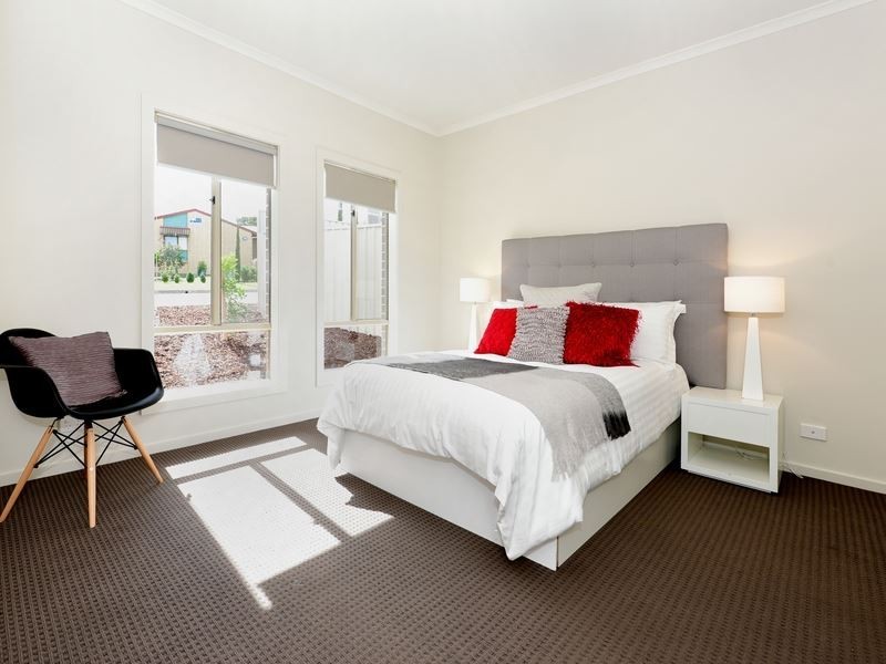 29 Hagen Crescent, Hackham West SA 5163