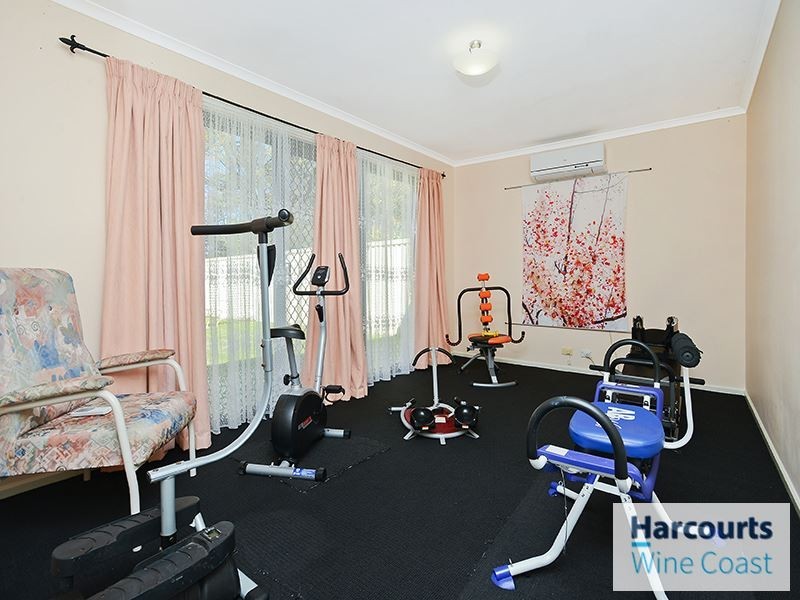 8 Bradman Court, Morphett Vale SA 5162