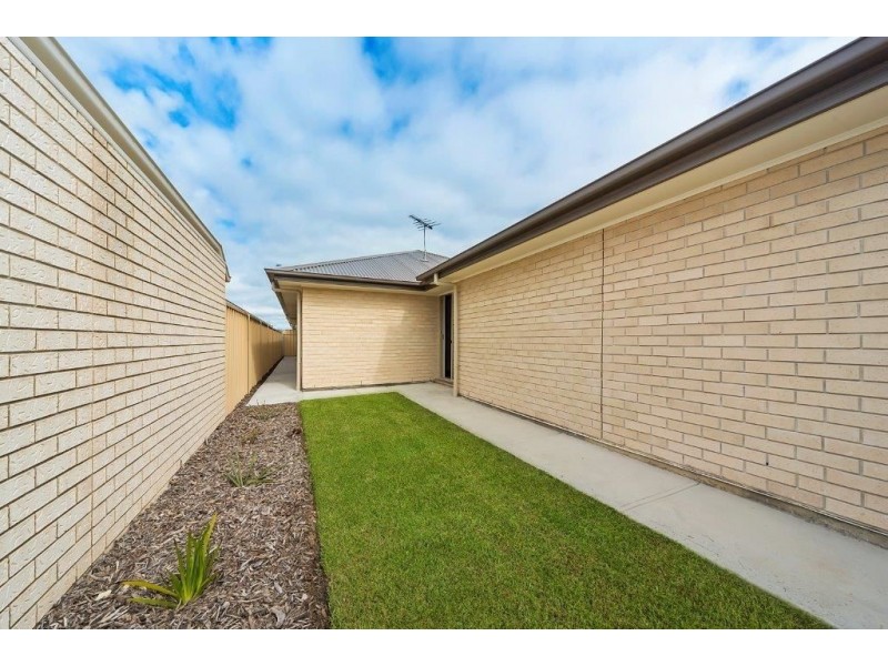 11 Columbus Street, Seaford Meadows SA 5169