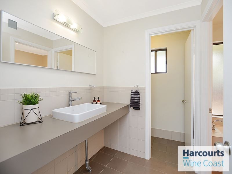 30 Giles Road, Willunga SA 5172
