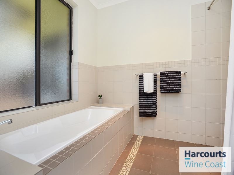 30 Giles Road, Willunga SA 5172