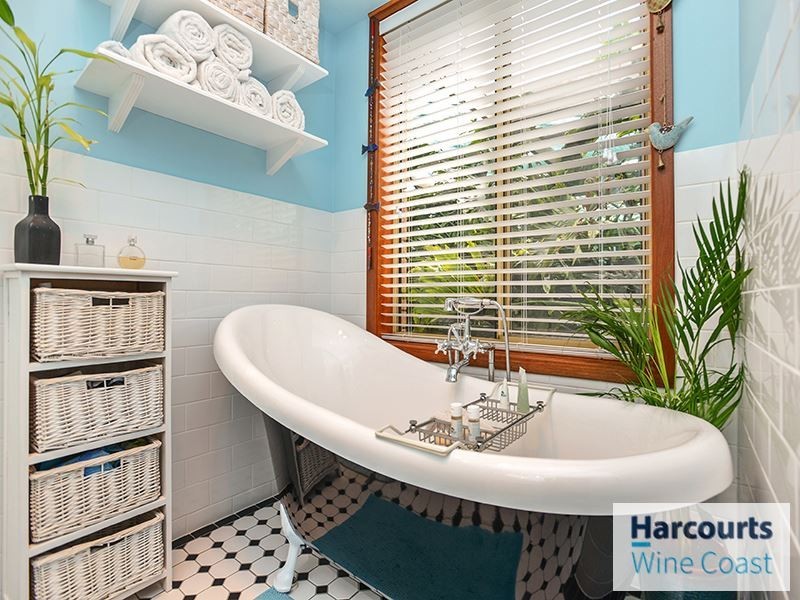 79 Valley View Drive, Mclaren Vale SA 5171