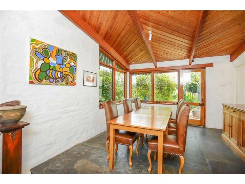 1 St Peters Terrace, Willunga SA 5172