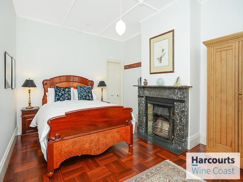 1 St Peters Terrace, Willunga SA 5172