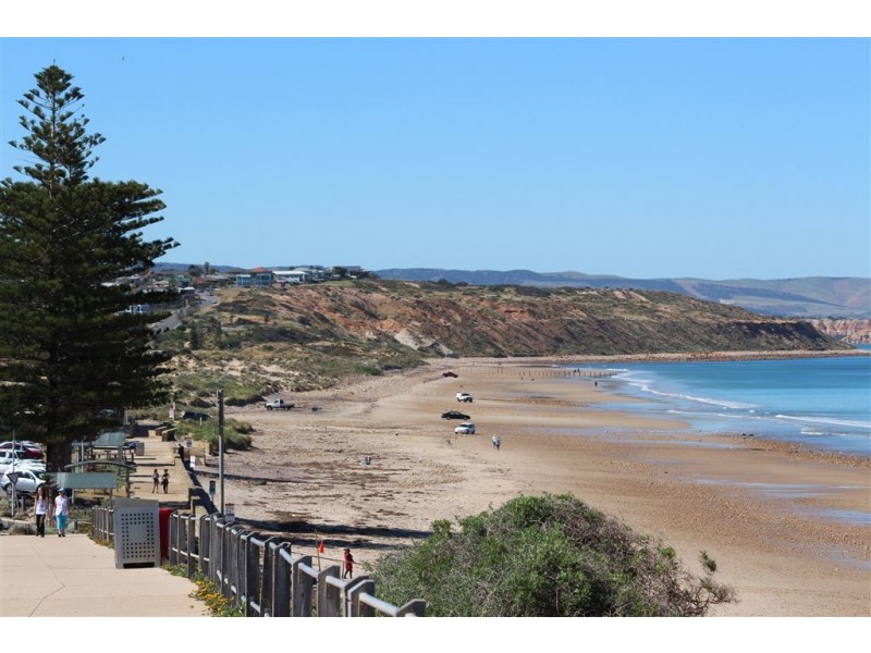 22 First Avenue, Moana SA 5169