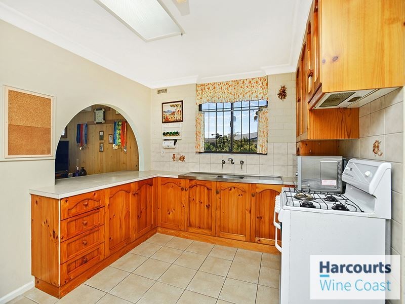 22 First Avenue, Moana SA 5169