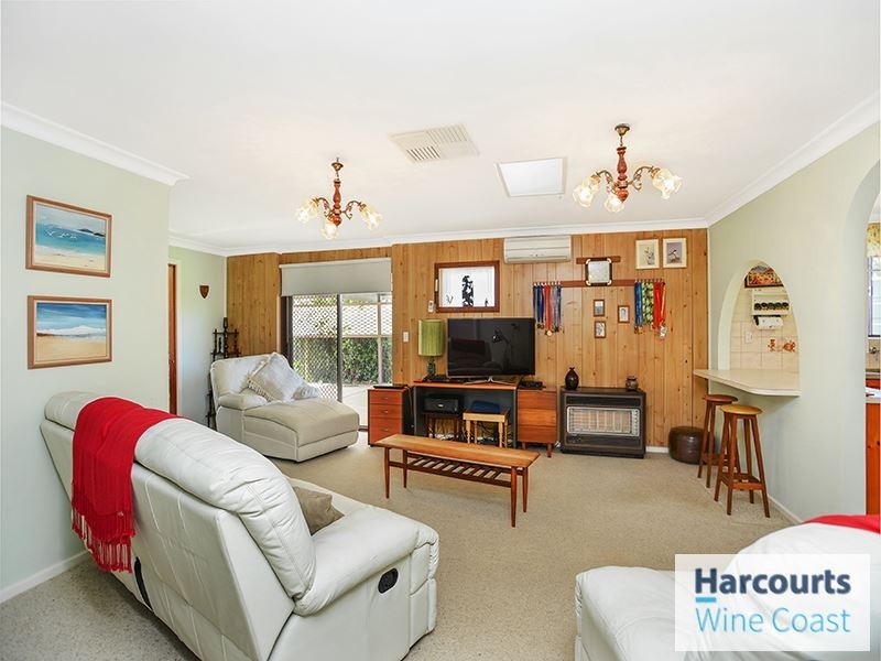 22 First Avenue, Moana SA 5169