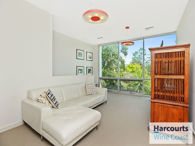 11 East Street, Port Willunga SA 5173