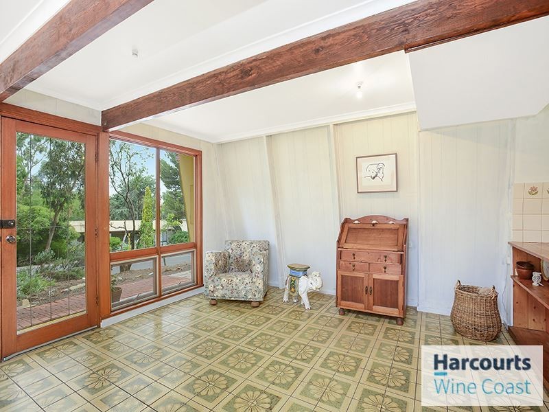 34 Port Road, Port Willunga SA 5173