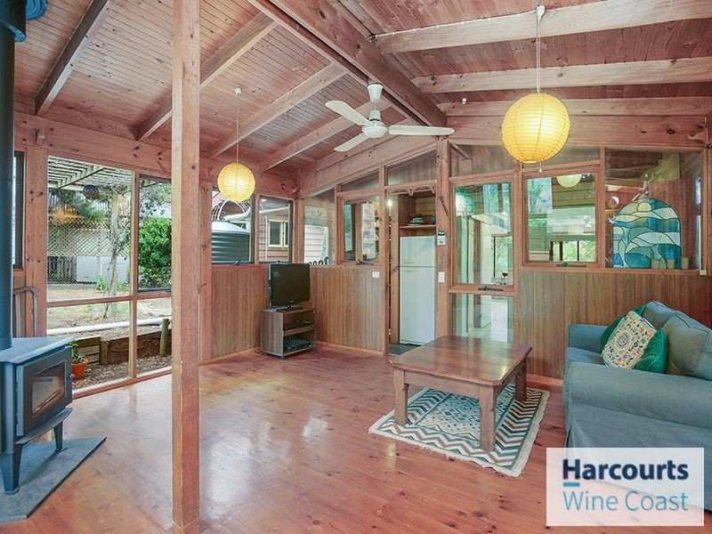 34 Port Road, Port Willunga SA 5173