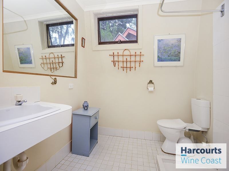 34 Port Road, Port Willunga SA 5173