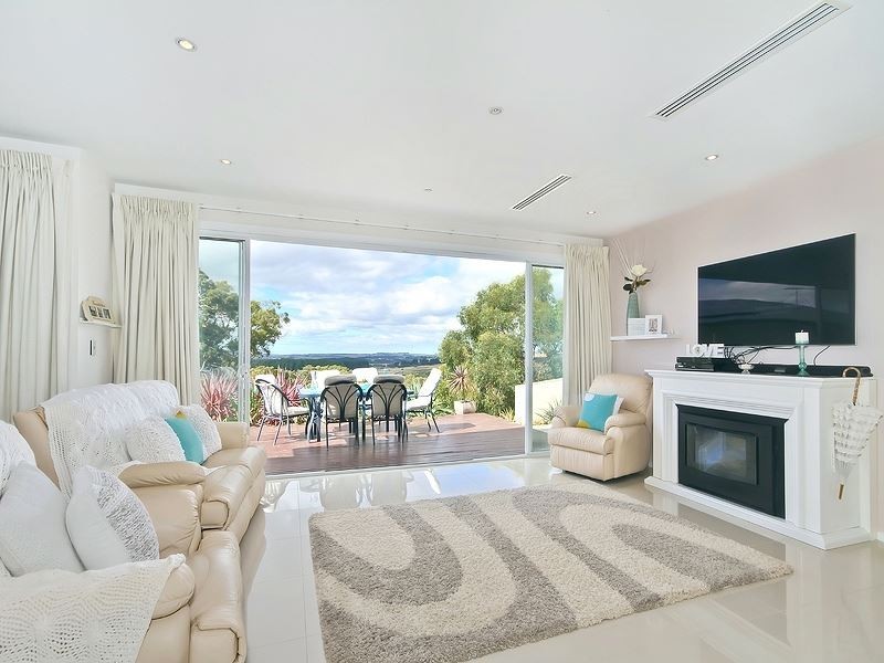 5 Eyre Court, Mount Compass SA 5210