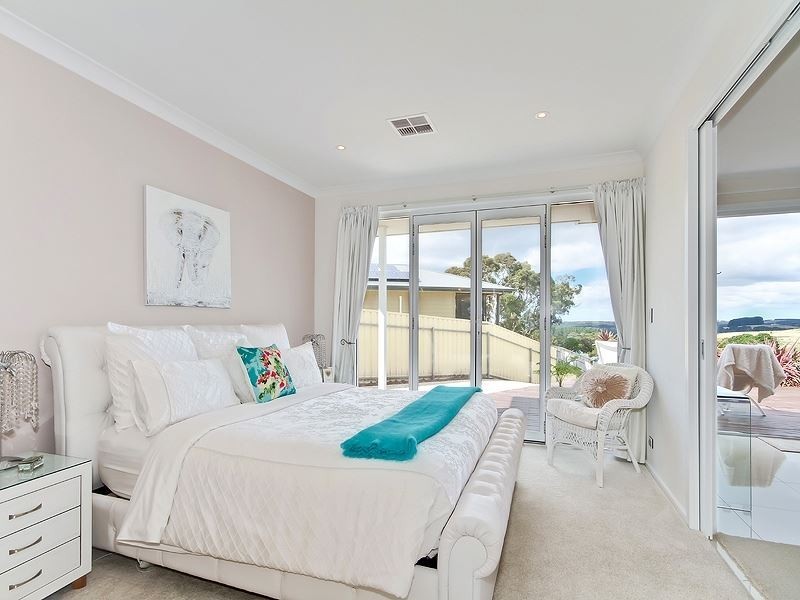 5 Eyre Court, Mount Compass SA 5210