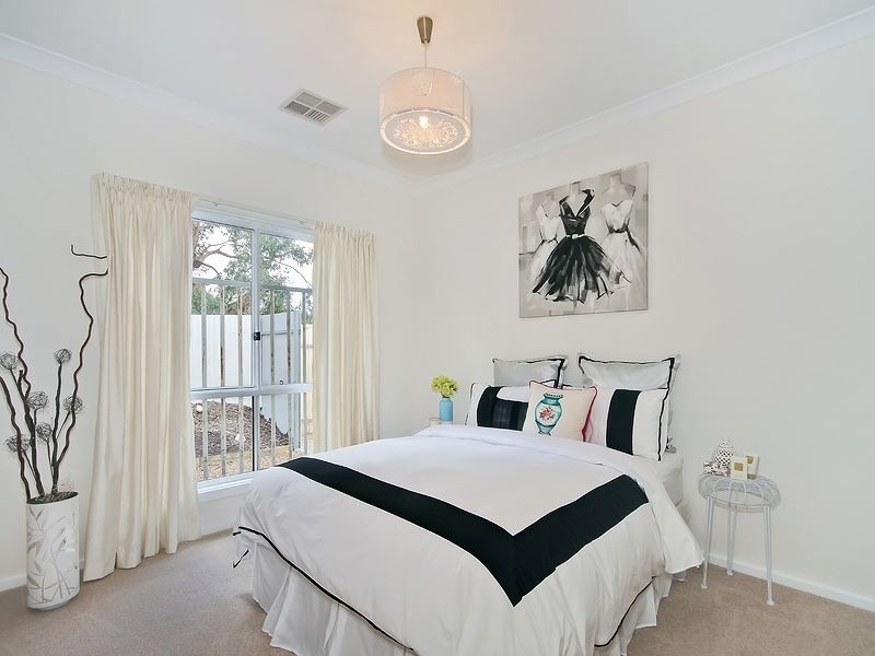 5 Eyre Court, Mount Compass SA 5210