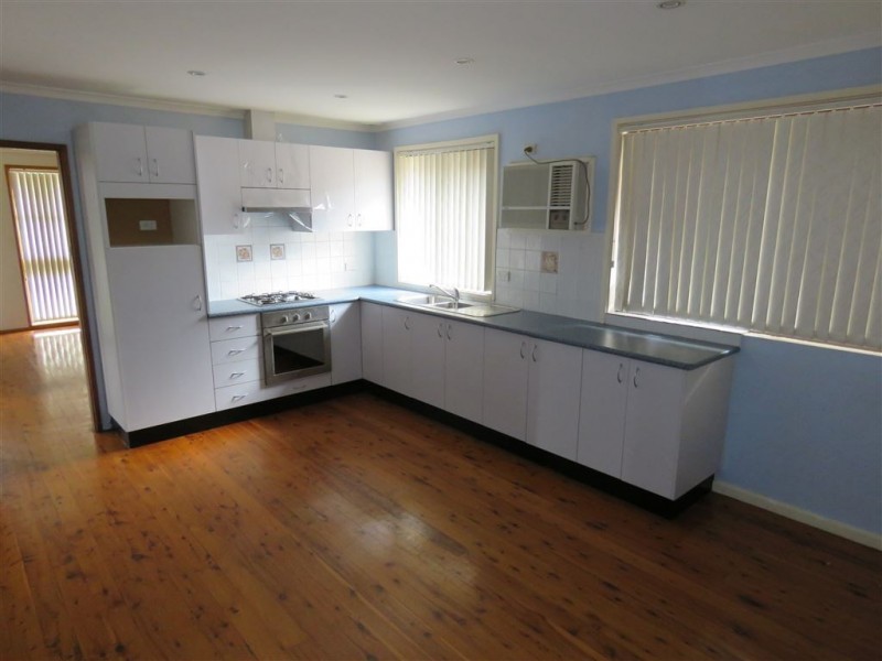 252 Banks Drve, St Clair NSW 2759