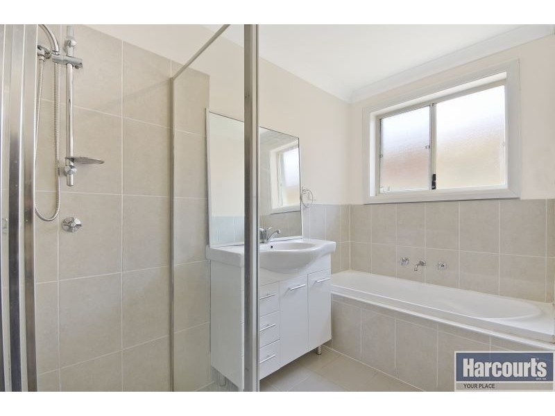 20B Sorenson Crescent, Blackett NSW 2770