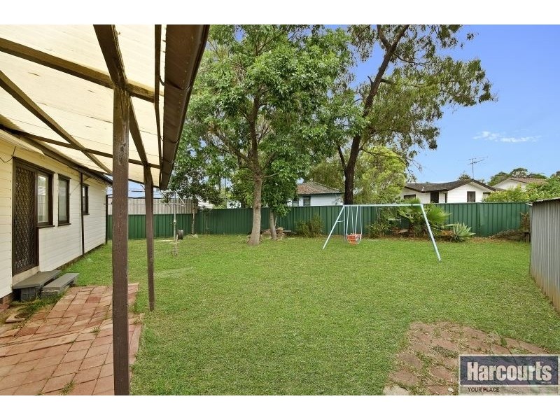 11 Tapiola Ave, Hebersham NSW 2770