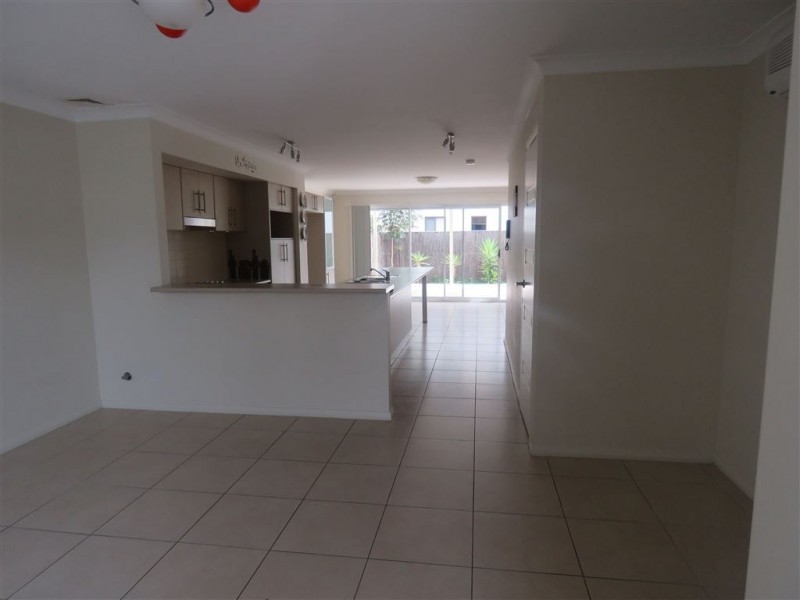 24 Jenkin Street, Ropes Crossing NSW 2760