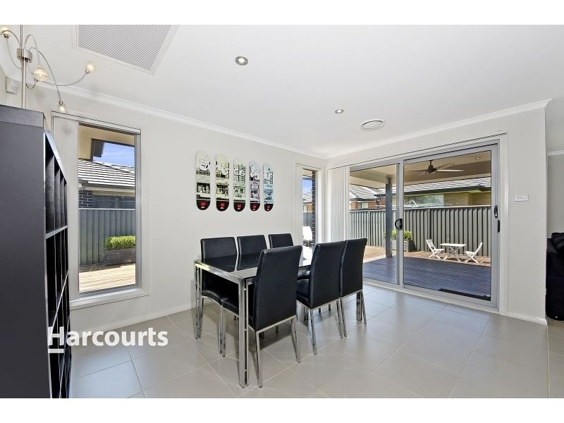 20 Finsbury Cct,, Ropes Crossing NSW 2760