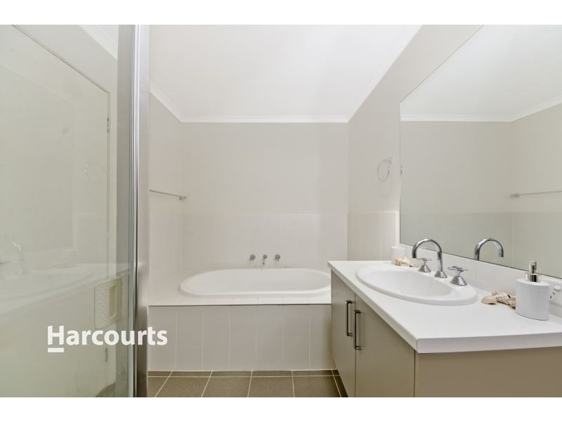 20 Finsbury Cct,, Ropes Crossing NSW 2760