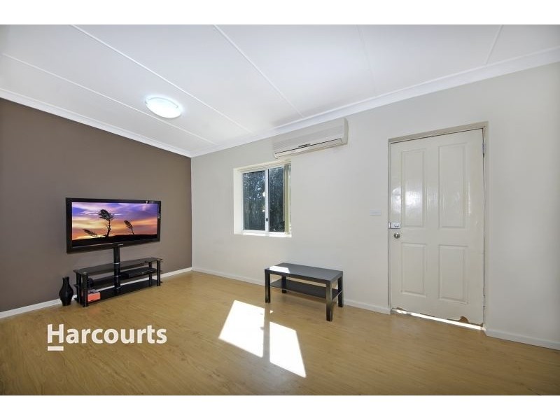 54 Mamre Rd, St Marys NSW 2760