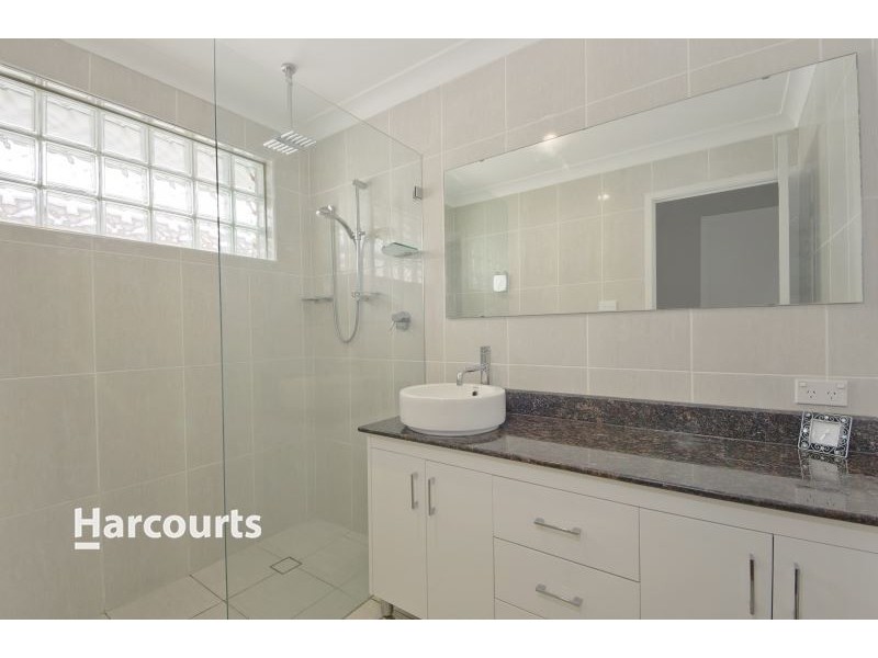 1 Apollo Close, St Clair NSW 2759