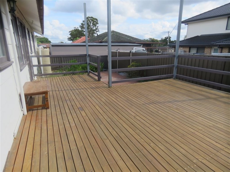 5 Basingstoke Place, Hebersham NSW 2770