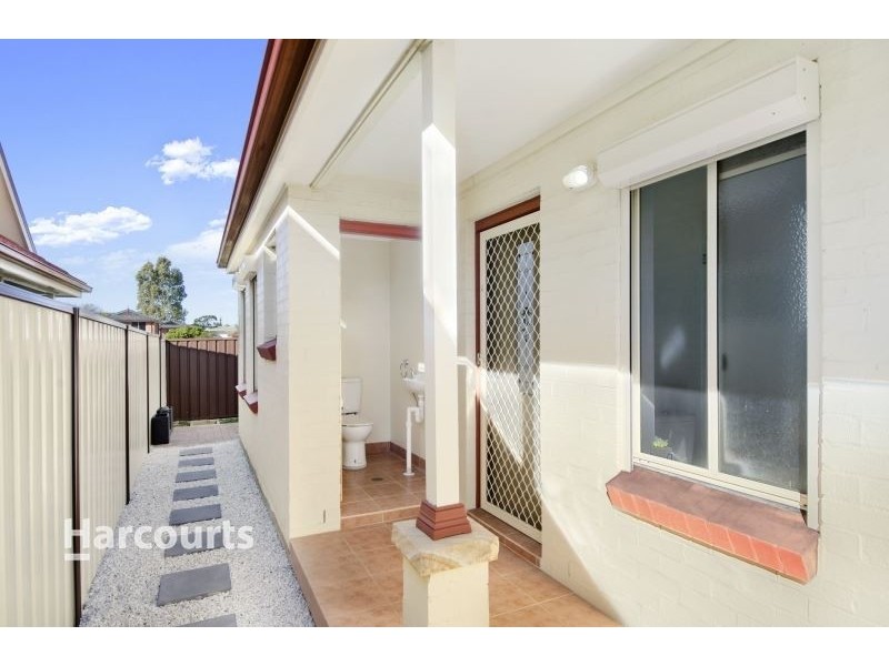 2/71 Brisbane Street, Oxley Park NSW 2760