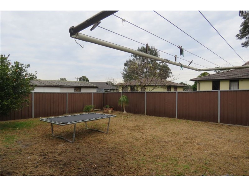 16 Aycliffe Avenue, Hebersham NSW 2770