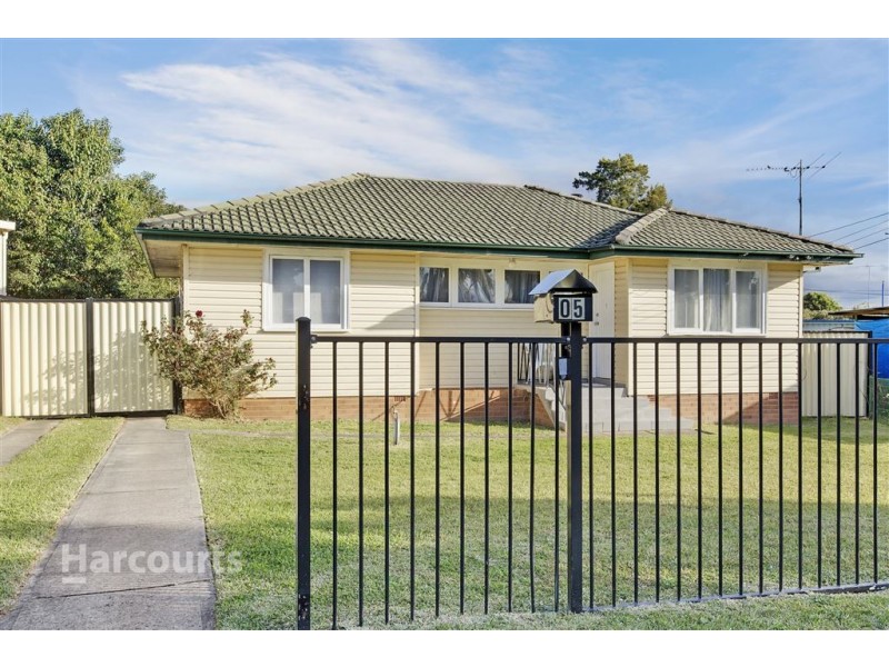 5 Ramu Place, Whalan NSW 2770