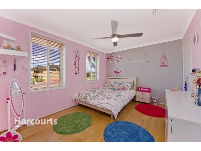 2 Nalong Street, St Clair NSW 2759